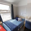 Photo 4: Room 7