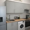 Photo 3: Kitchen