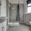 Photo 18: Bathroom 2/2
