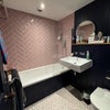 Photo 2: En-suite with bath and shower