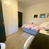 Photo 2: ensuite