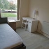 Photo 6: shared-bathroom room