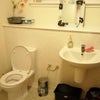 Photo 7: shared-bathroom-1