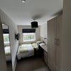Photo 3: Room 4