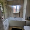 Photo 5: Upstairs bathroom 