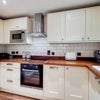 Photo 7: Kitchen