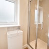 Photo 9: En suite 