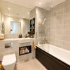 Photo 6: Family bathroom 