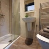 Photo 5: En-suite bathroom
