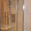 Photo 5: En-suite bathroom-2