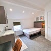 Photo 16: Studio 6 En Suite