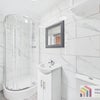 Photo 10: En-suite D