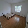 Photo 2: King-size Bed can be furnished or unfurnished.