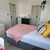 Photo 2: Room 1, en-suite room