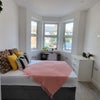 Photo 3: Room 1, en-suite room