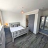 Photo 2: Room 1 En Suite