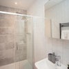 Photo 3: Room 4 En-suite