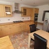 Photo 9: Kitchen