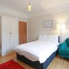 Photo 6: Room 1