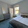 Photo 4: Double bedroom