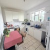Photo 6: Kitchen