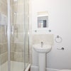 Photo 3: Room 1 ensuite