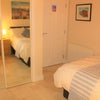 Photo 3: Room with private shower room/toilet