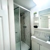 Photo 18: Room 2: Ensuite bathroom with 24/7 running hot water