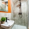 Photo 11: ROOM 5 EN-SUITE