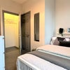 Photo 4: Room 6