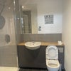 Photo 4: En suite