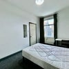 Photo 3: Room 1