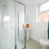 Photo 4: Room 3