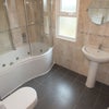 Photo 4: Room 6 Ensuite