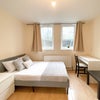 Photo 3: Room 1