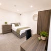 Photo 18: Room 2 En Suite