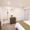 Photo 16: Room 5 En Suite