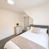Photo 4: Room 10 En Suite
