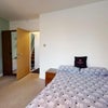 Photo 9: Room 1