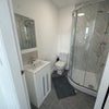 Photo 14: Room 9 En-Suite - 1st Floor