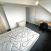 Photo 5: Room 4 
