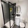 Photo 4: En-Suite