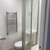 Photo 4: En suite