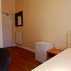 Photo 3: Single + Ensuite + Fridge + Smart TV