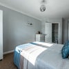 Photo 5: Room 4