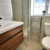 Photo 5: shower room