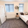Photo 3: Room 2 En Suite