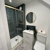 Photo 9: Room 6 En-Suite