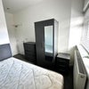 Photo 6: Room 5 - with private ensuite 