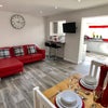 Photo 3: Lounge area 
